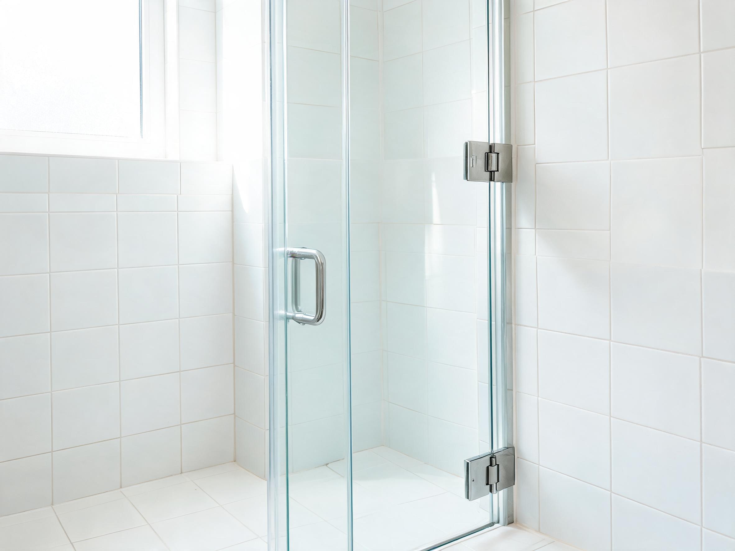 balamale cabine dus Brasov din inox